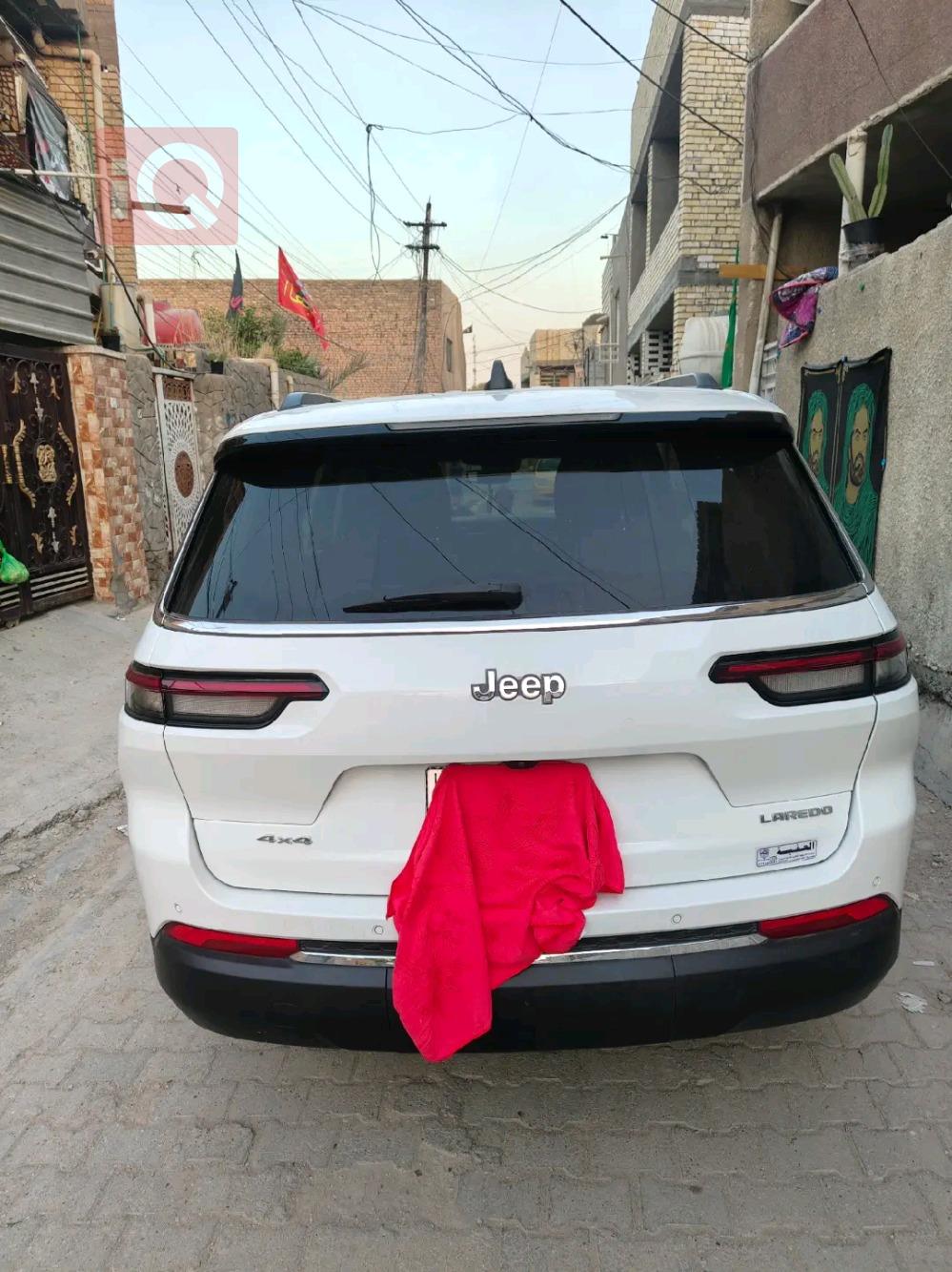 جیپ گراند شیرۆکی